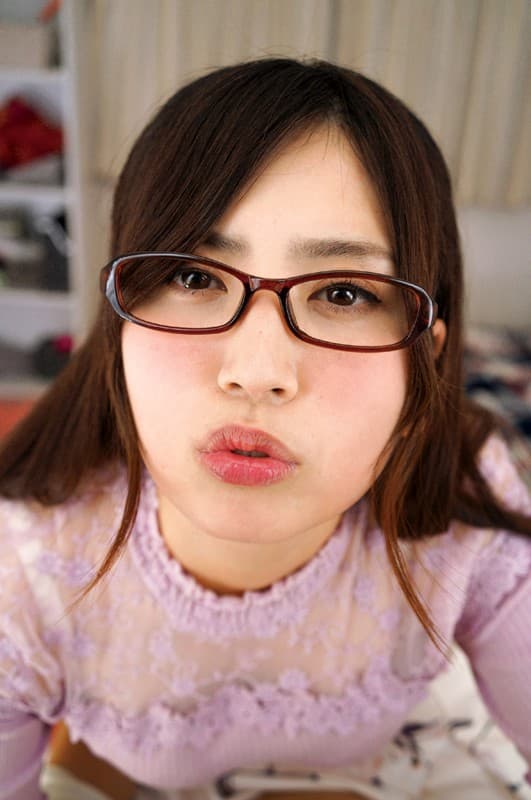 FRVR-014 【VR】メガネ巨乳の地味カノジョが恥じらいながら健気にエッチしてくれる 川崎亜里沙 影片截图 2
