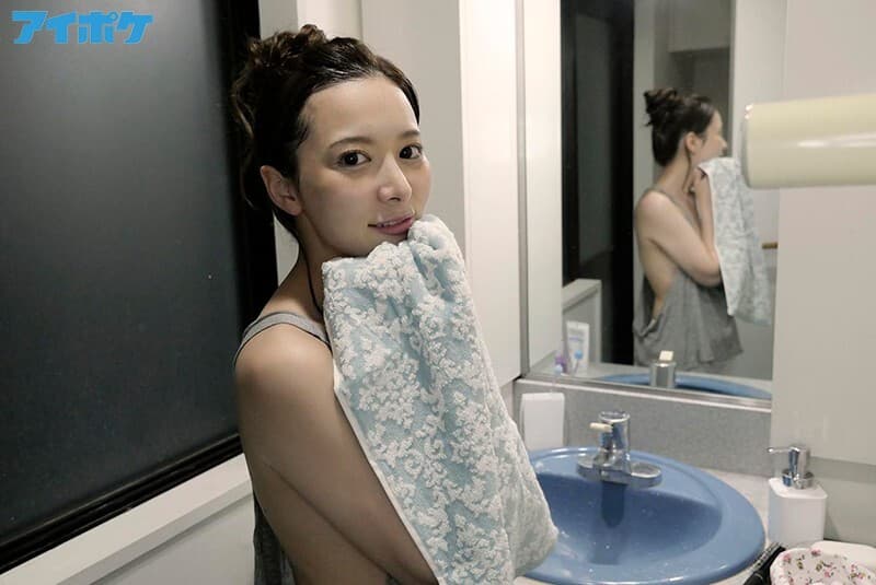 IPVR-104 【VR】「どこ見てんの?ww 私としたい?」 終電逃がし、美人女上司の家にお泊まり!?ノーパンノーブラ 部屋着に興奮したアナタは… 2D大ヒット作品VR化!! 岬ななみ 影片截图 6
